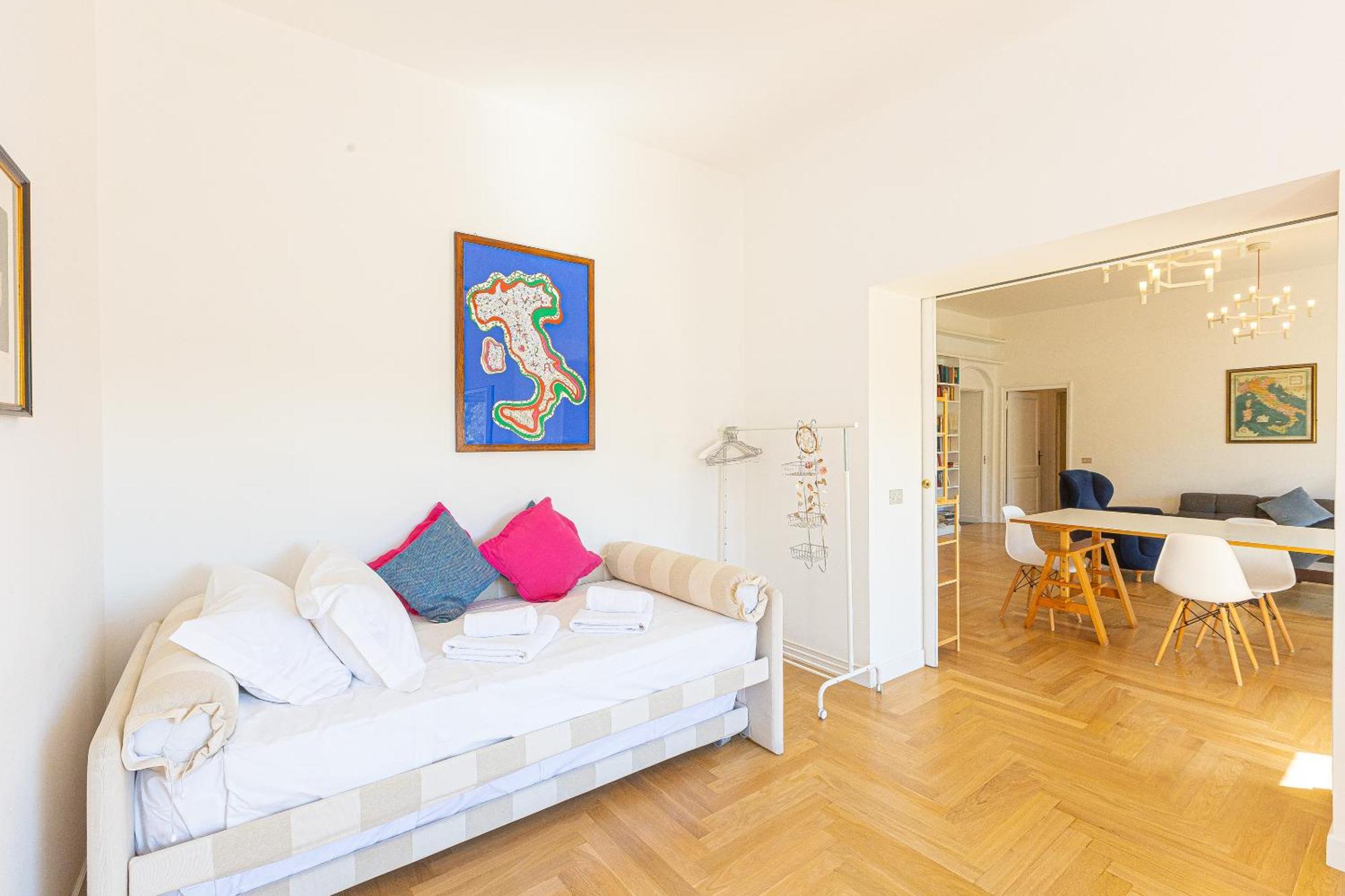 Giulio Cesare Penthouse Rental In Рим Екстериор снимка