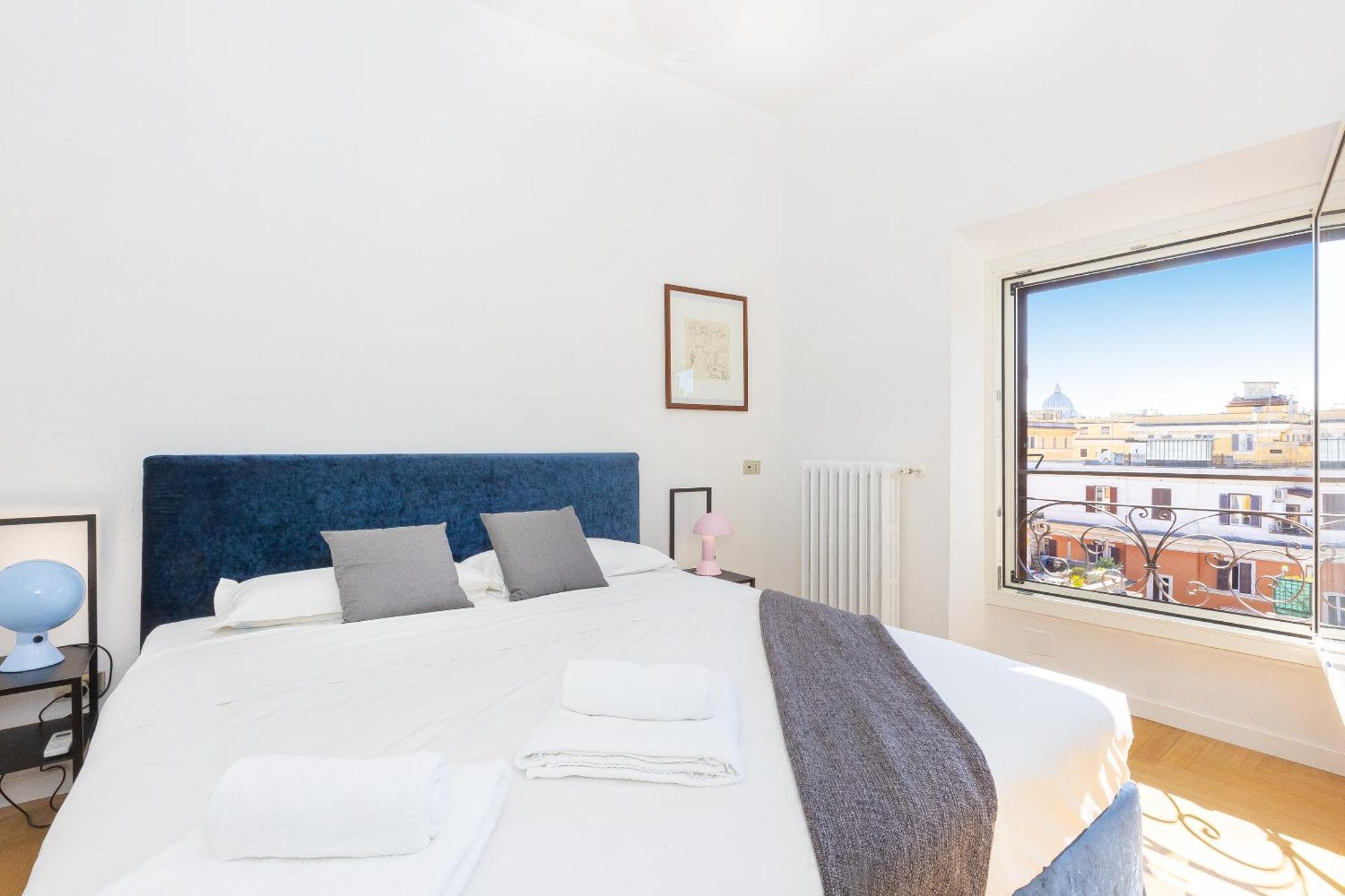 Giulio Cesare Penthouse Rental In Рим Екстериор снимка