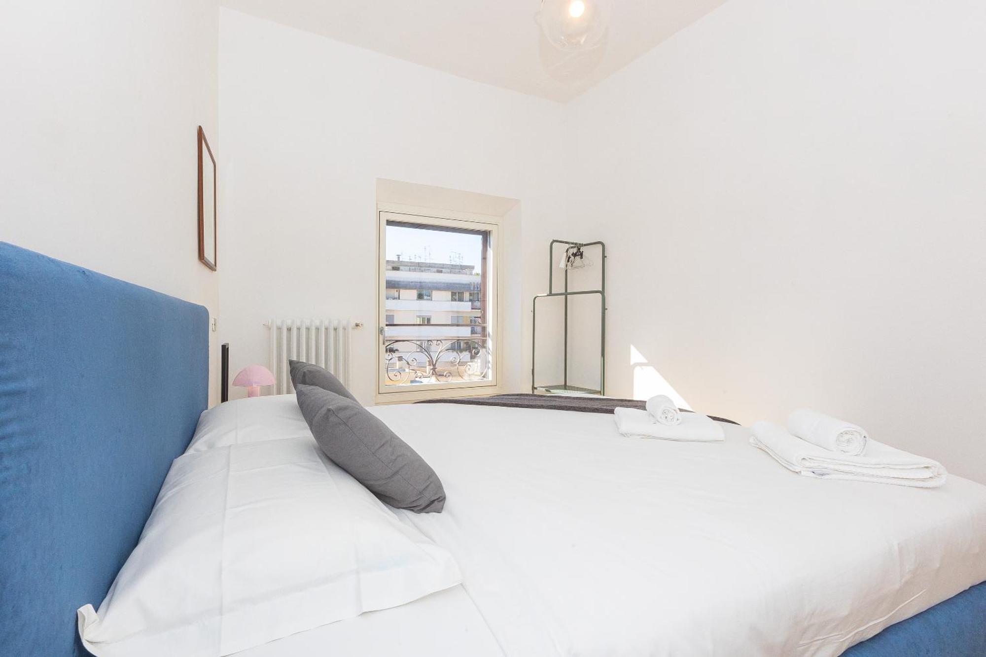 Giulio Cesare Penthouse Rental In Рим Екстериор снимка